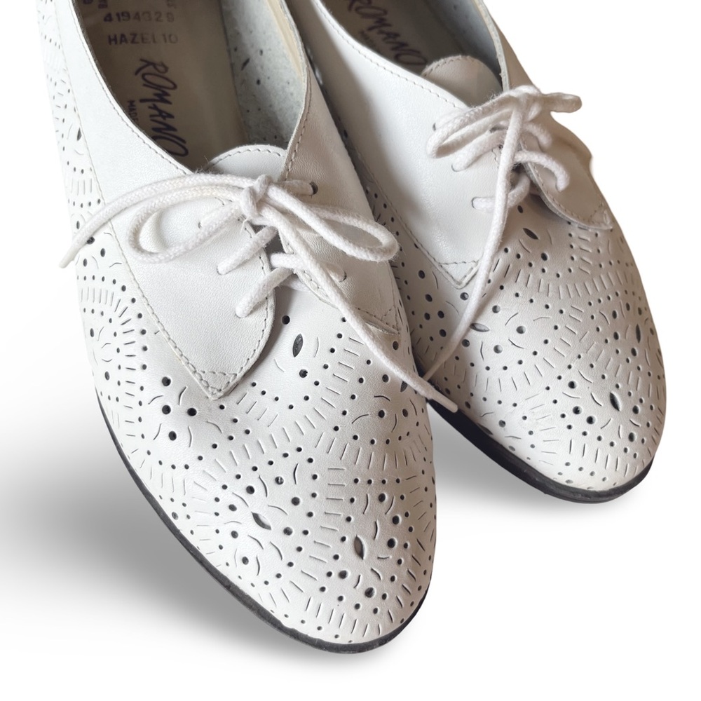 White Leather Oxford Laser Cut Shoes Vintage Romano Made in Brazil Size 7